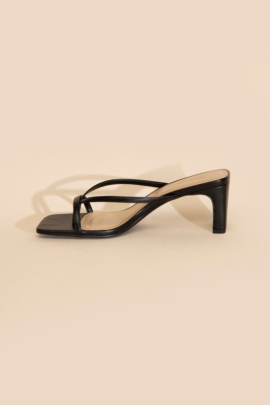 Connie Heel