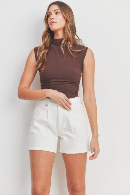 Pleated Mom Short